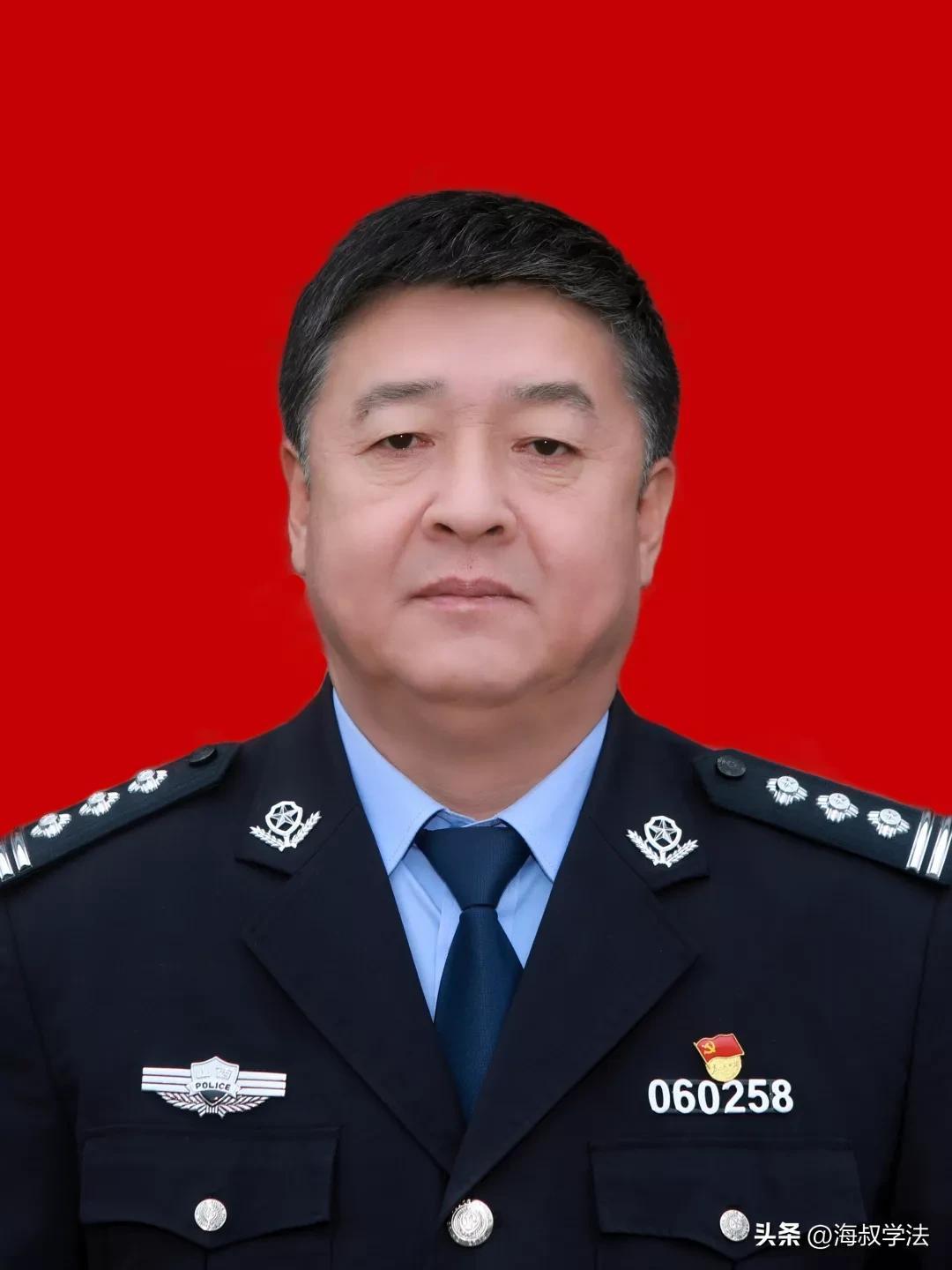 吕梁演员,对话与独白中的情感交织