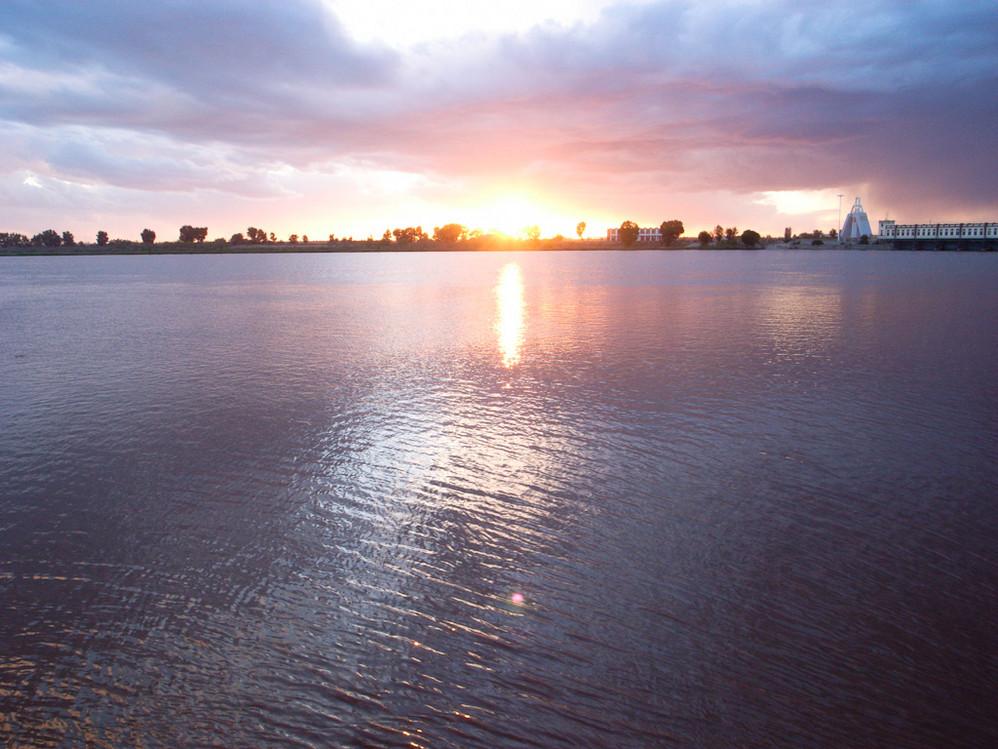 探索巴彦淖尔，地域文化研究新视野下的历史与文化解读